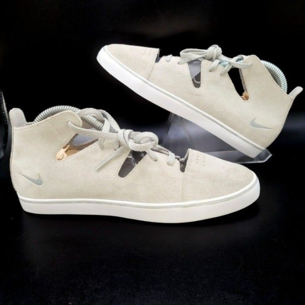 UNRELEASED Nike Open-Faced Suede Sample Sneaker : WMNS SZ 7 = MNS 5.5